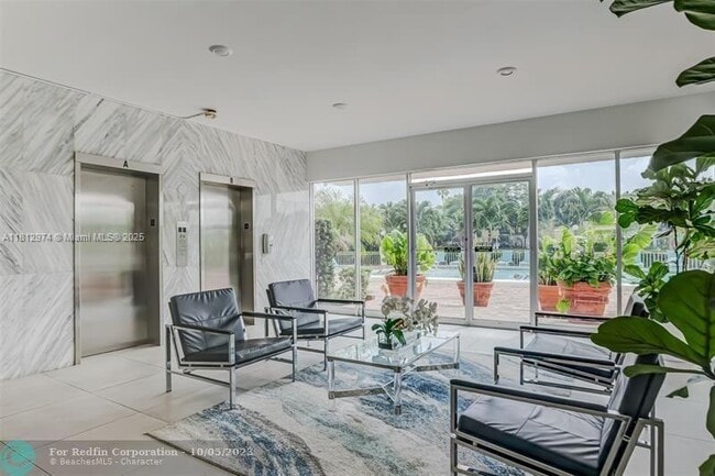 Building Photo - 401 Golden Isles Dr