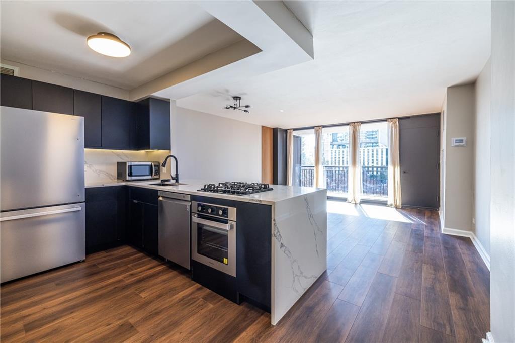 Foto principal - 620 Peachtree St NE