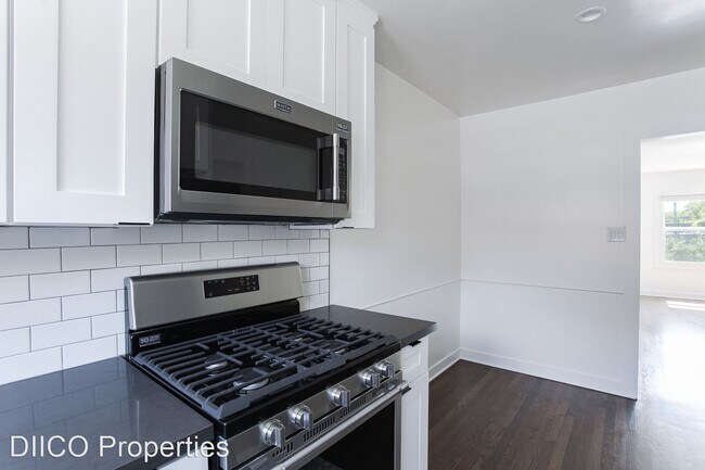 Building Photo - Studio, 1 bath Apartment - 346 N Maple Dri...