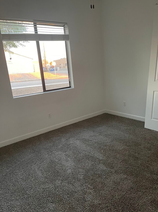 Building Photo - 1145 Rolling Hills Plaza S