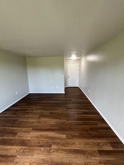 Building Photo - Fresh & Updated 2 bedroom W/S included!