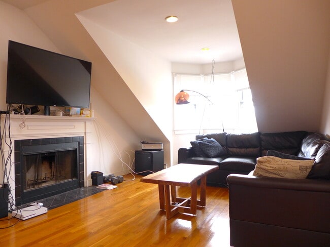 Building Photo - 673 Massachusetts Ave
