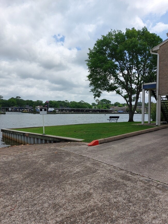 Building Photo - 18519 Egret Bay Blvd