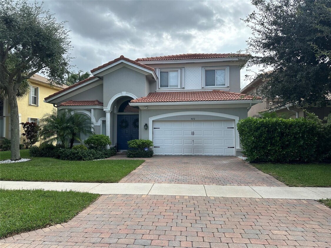 Primary Photo - 9072 Silver Glen Way