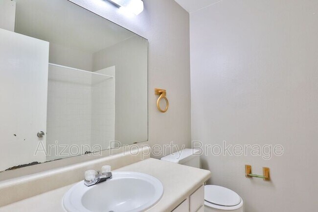 Foto del edificio - 3934 E Piccadilly Rd