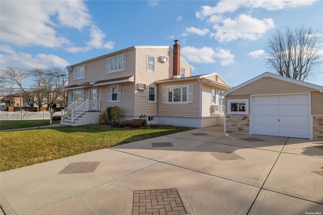 Foto del edificio - 2420 Cottage Ct