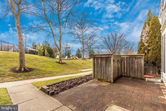 Photo - 18917 Highstream Dr (Germantown, MD) Townhome
