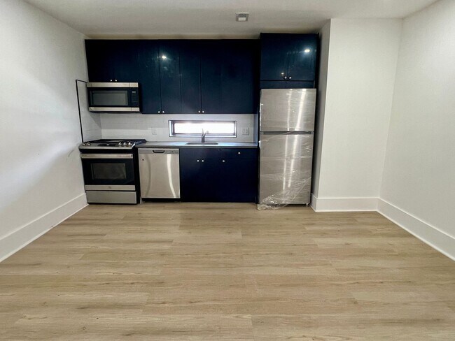 Foto del edificio - Luxurious 2-Bedroom Apartment in Cobbs Cre...