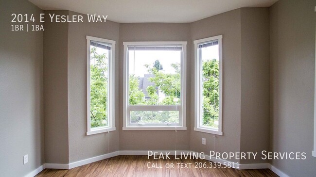 Building Photo - FULLY RENOVATED 1bd/1ba Large Bay Windows!