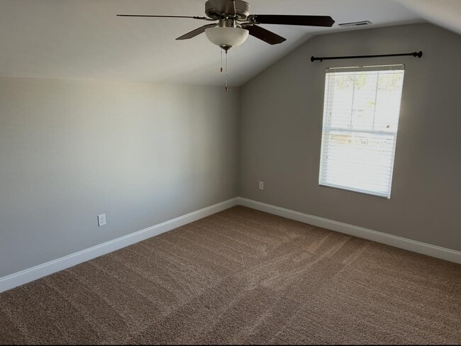 Building Photo - 1834 Fairwinds Dr