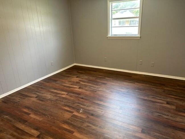 Building Photo - Cozy 3 Bed, 1 Bath in Bowie TX