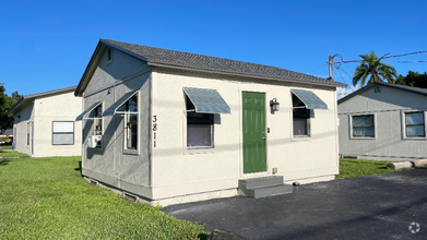 Building Photo - 3811 Davis Rd