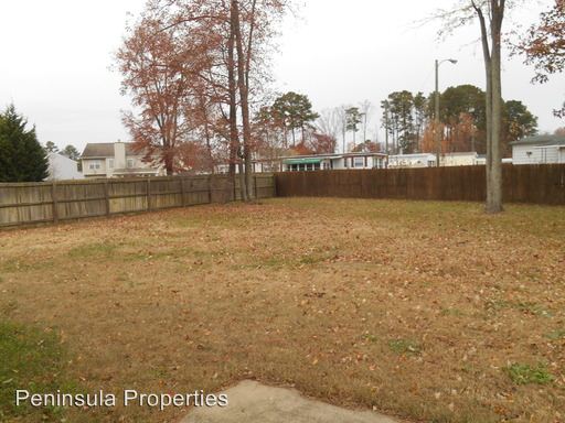 Building Photo - 4 Clydesdale Ct