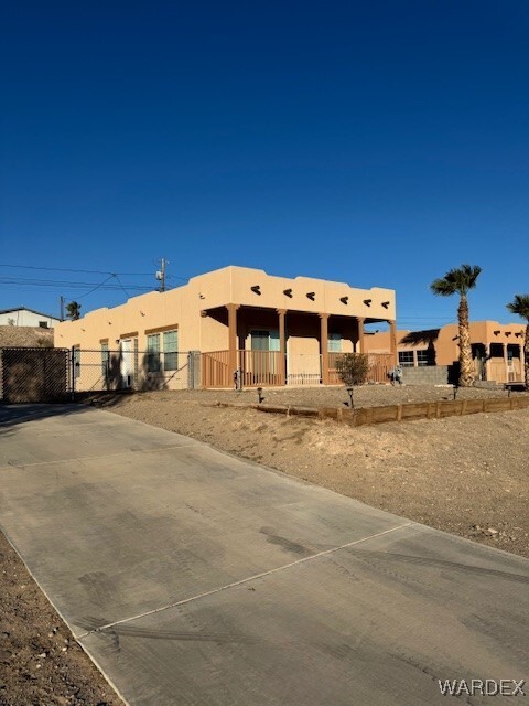 Building Photo - 1691 Sierra Vista Dr