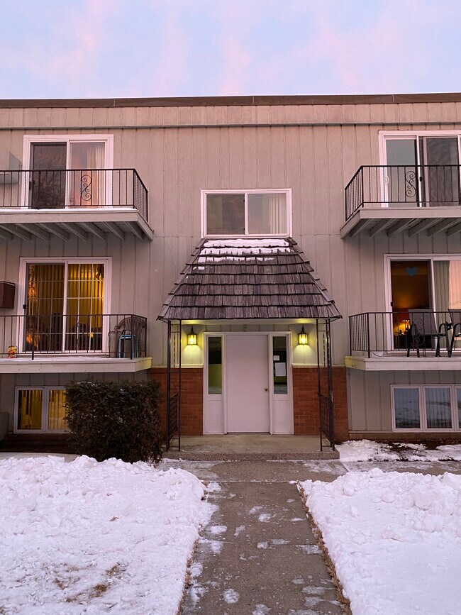 1015 12th St NE, Jamestown, ND 58401 Apartments Jamestown, ND