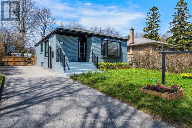 Building Photo - 203 Toynbee Trail