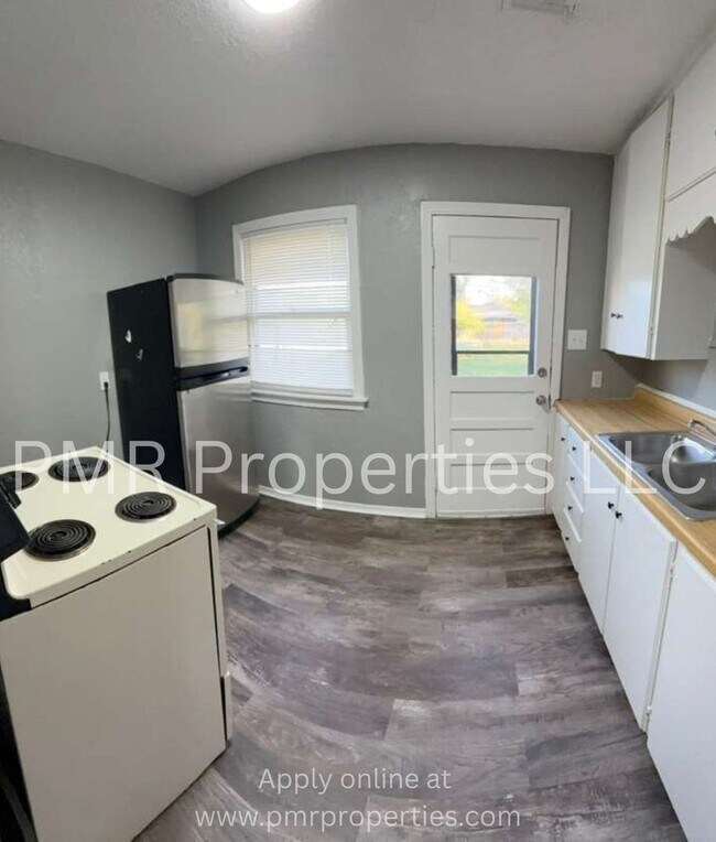 Foto del edificio - 3 Bedrooms / 1 Bathroom House