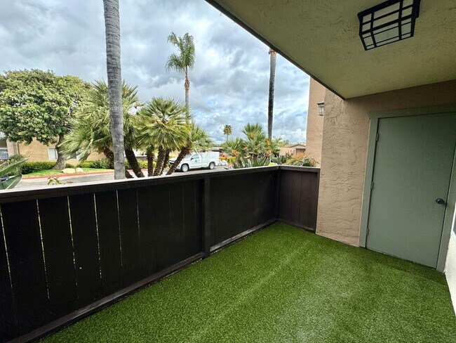 Building Photo - Great 2B/1BA Condo in Oceanside!
