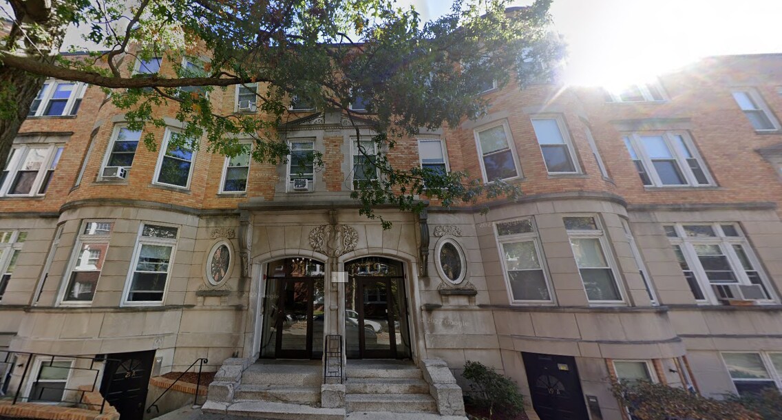 Primary Photo - 21 Fairbanks St