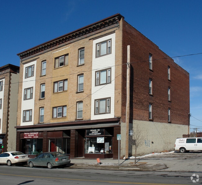 Building Photo - Black River Apartments