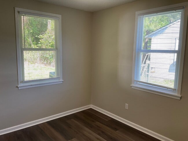 Foto del edificio - Come see this duplex that is conveniently ...