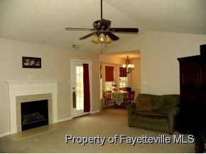 Building Photo - 3 br, 2 bath House - 3211 Burton Drive