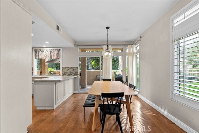 Foto del edificio - 24013 Arroyo Park Dr