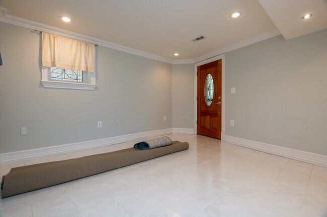 Foto del edificio - 3512 New Hampshire Ave NW