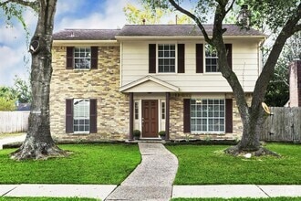Building Photo - 108 Heathgate Dr