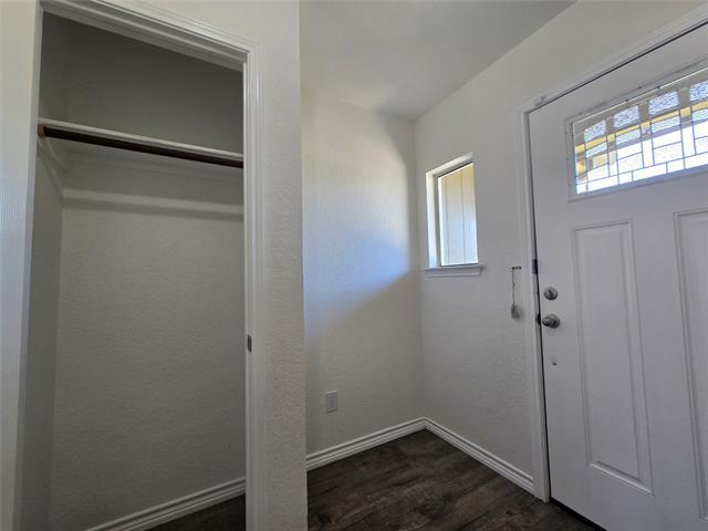 Building Photo - 6403 Jennie Ln