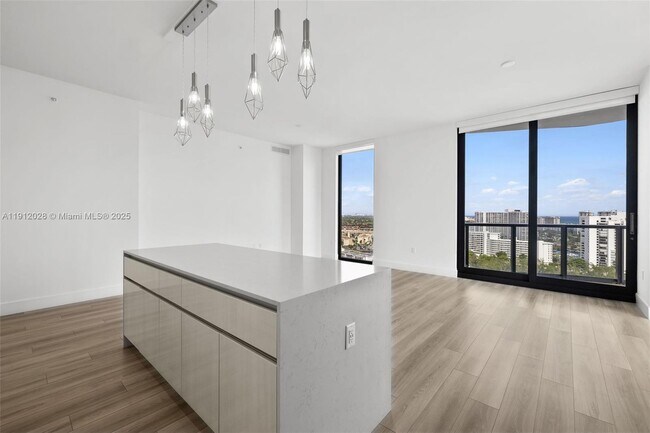 Foto del edificio - 101 Diplomat Pkwy