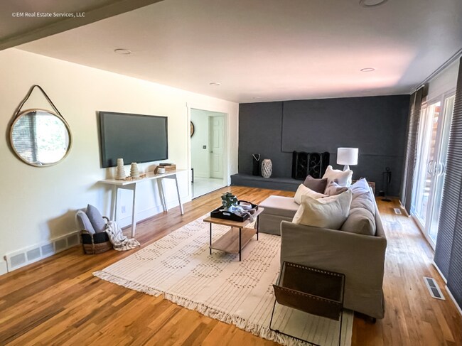Foto del edificio - 2647 Dolphin Way