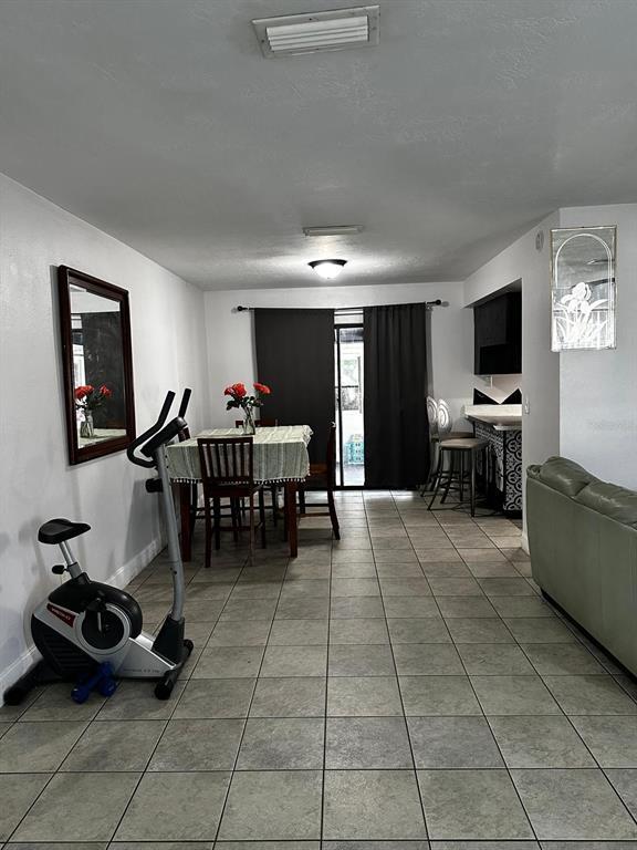 Foto del edificio - 1048 Wakefield Cir