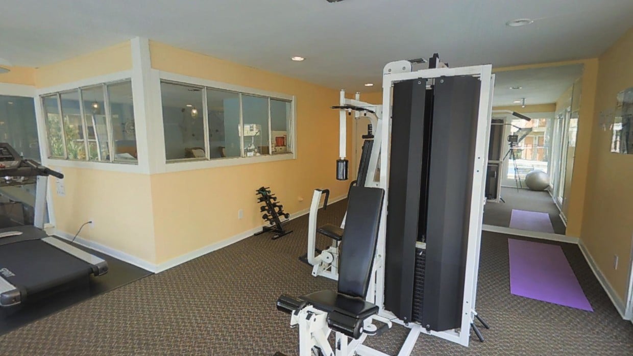 Photo - Beach Club Apartments