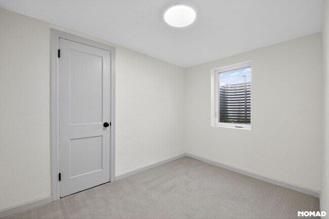 Foto del edificio - 4325 S Cherokee St