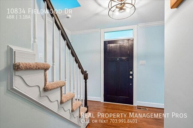 Building Photo - 10834 Fieldwood Dr