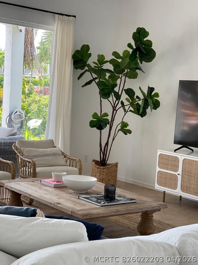 Foto del edificio - 4600 Mariners Cove Dr