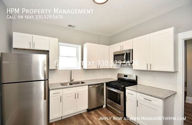 Building Photo - 2179 W 11th St