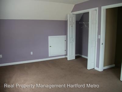 Building Photo - 2 br, 1.5 bath House - 46 Pond St