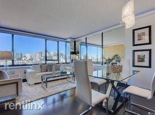 Primary Photo - 1 br, 1 bath - 260 King St Unit 1613