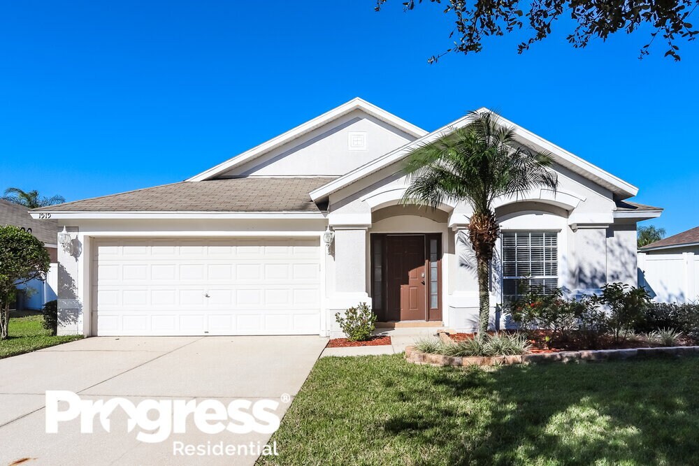 1919 Samantha Ln, Valrico, FL 33594 House Rental in Valrico, FL