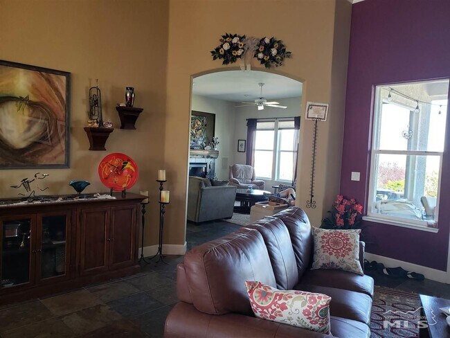 Building Photo - 5544 New Mexico Ct