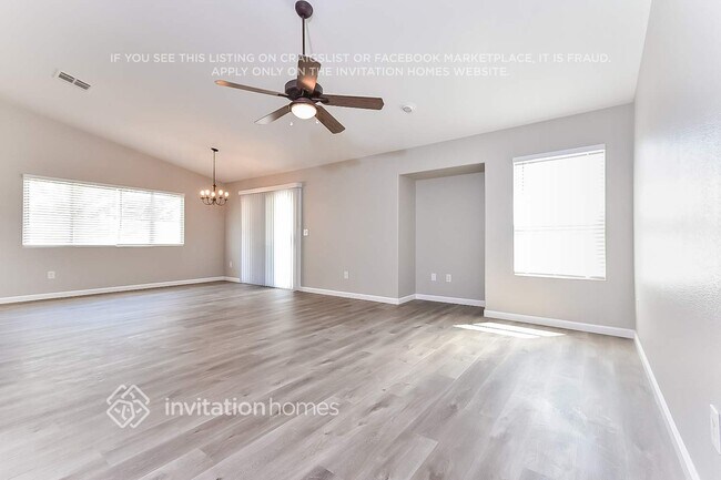 Foto del edificio - 5228 French Lavender St