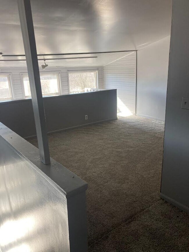Foto del edificio - 1705 Harrison Ave