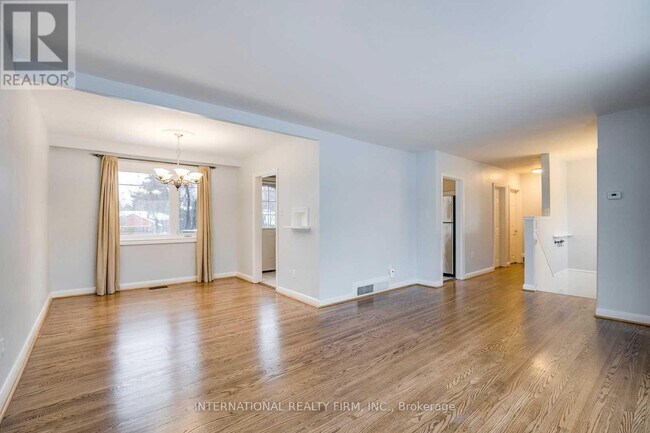 Building Photo - 1327 Sheldon Ave