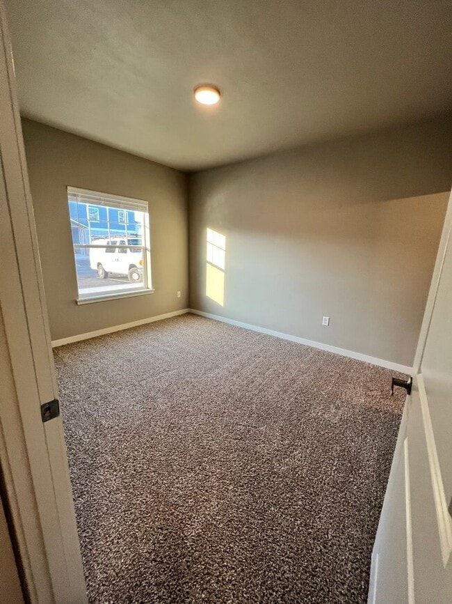 Interior Photo - Eagle Pointe