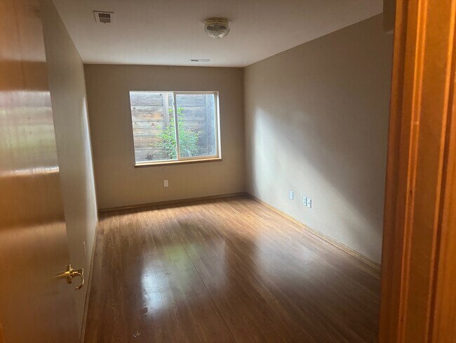 Foto del edificio - 5514 Saxon Ln