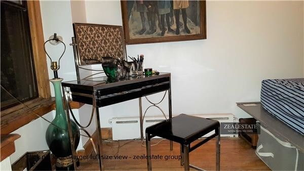 Foto del edificio - 17 Willoughby Ave