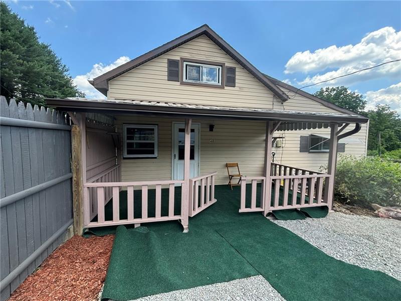 Foto principal - 48 Grubbs Rd