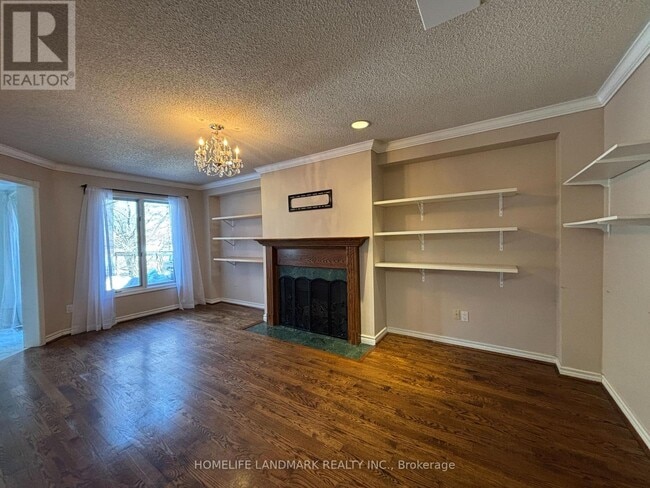 Building Photo - 109 Carlyle Crescent